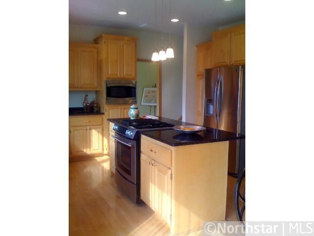 832 Jasmine Ave N, Lake Elmo, MN 55042
