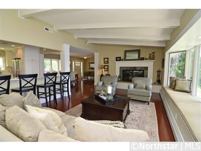 1310 Vine Pl, Mound, MN 55364