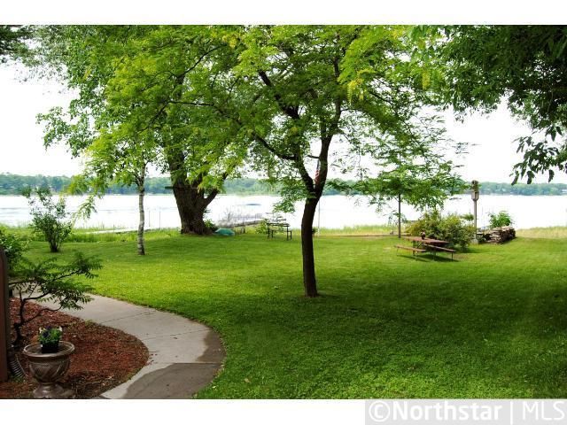5061 Alameda St, Shoreview, MN 55126