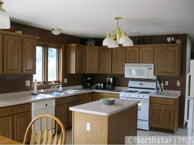 536 Eiken Dr, Rushford, MN 55971