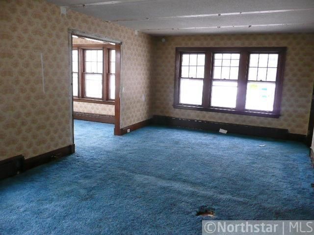 99 George St E, West Saint Paul, MN 55107