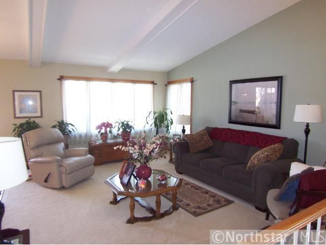 2682 Sumac Rg, White Bear Lake, MN 55110