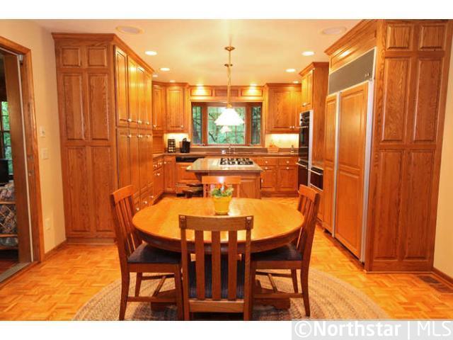 242 Edgewood Ln, West Saint Paul, MN 55118