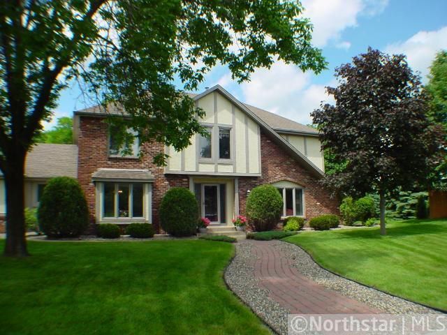 13101 Longview Dr, Burnsville, MN 55337