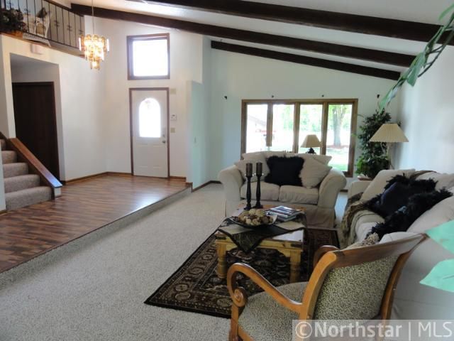 9805 Sundance Rd, Rogers, MN 55374
