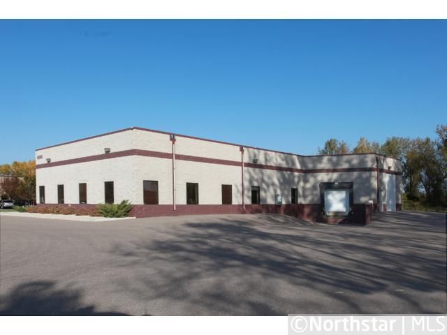 8565 Cottonwood St NW, Coon Rapids, MN 55433