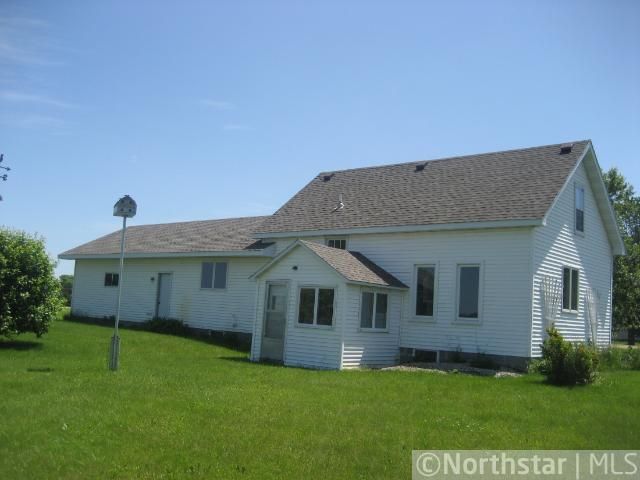 107 7th Ave NE, Freeport, MN 56331