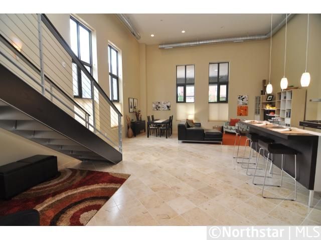 150 Portland Ave S #305, Minneapolis, MN 55401