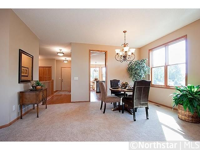 349 Sophia Ave E, Maplewood, MN 55117