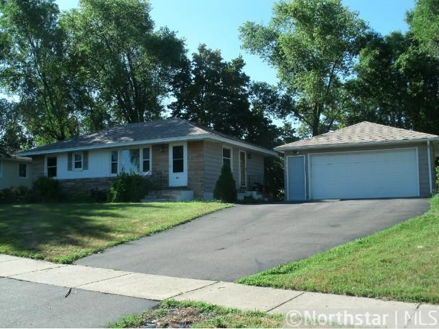 414 113th Ave NW, Coon Rapids, MN 55448