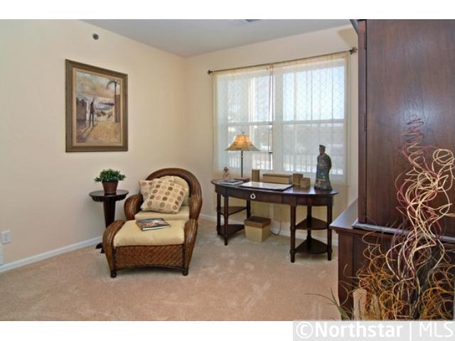 185 Hamel Rd #103, Medina, MN 55340