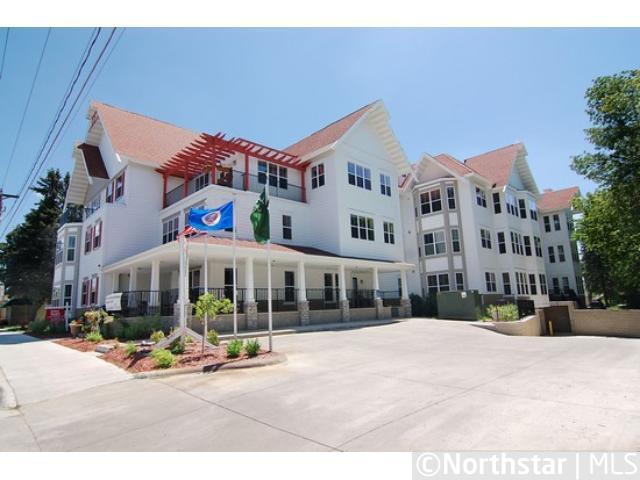 185 Hamel Rd #103, Medina, MN 55340