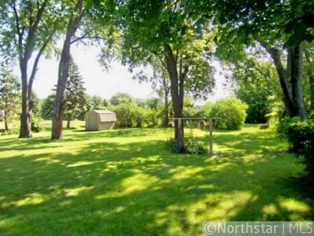 915 Meadow Rd, Litchfield, MN 55355