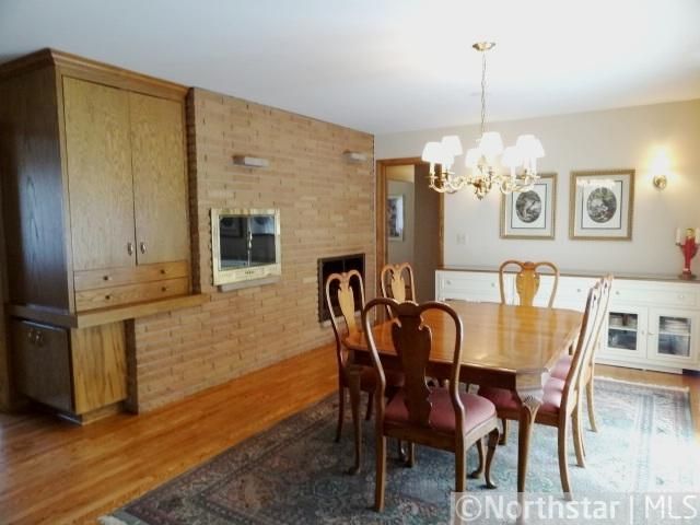 105 Quebec Ave S, Golden Valley, MN 55426