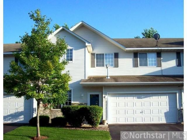 3134 Juniper Ln #B, Woodbury, MN 55125