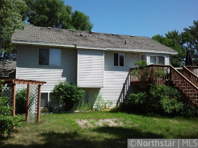 5854 3rd St NE, Fridley, MN 55432