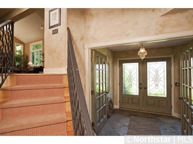 2745 Hemlock Ln N, Plymouth, MN 55441