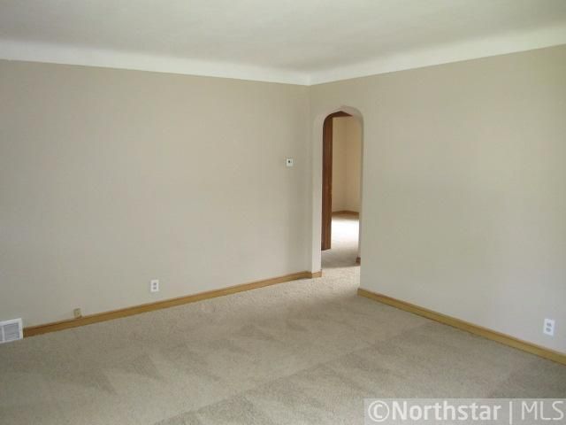 1498 Margaret St, Saint Paul, MN 55106