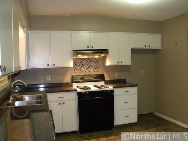 5875 Saint Albans Ct, Shoreview, MN 55126