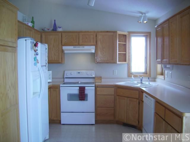 1415 Marigold Dr S, Cambridge, MN 55008