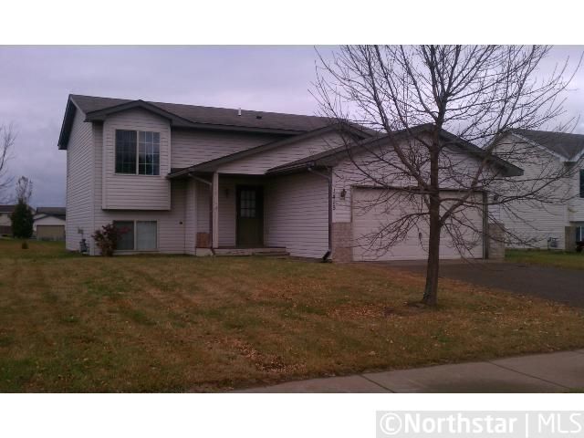 1415 Marigold Dr S, Cambridge, MN 55008