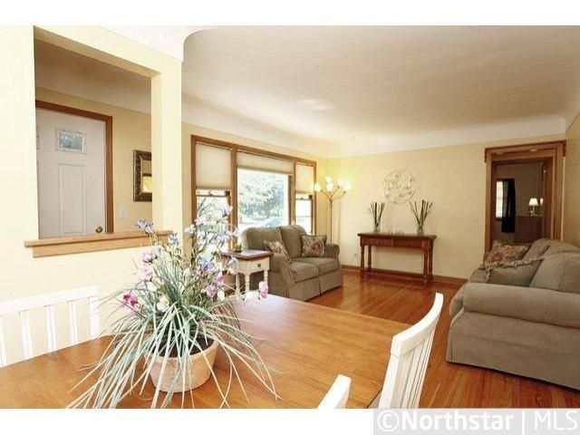 2909 30th Ave NE, Saint Anthony, MN 55418