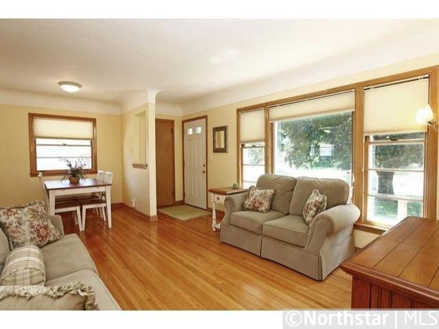 2909 30th Ave NE, Saint Anthony, MN 55418