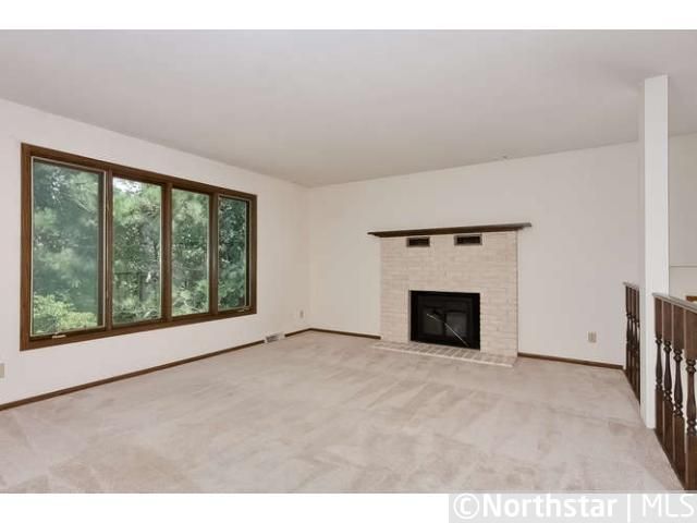 321 Coolidge St, Anoka, MN 55303