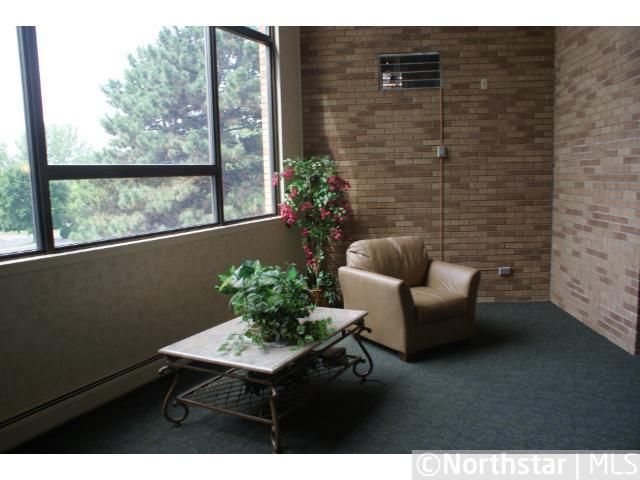 2700 N Oxford St N #137, Roseville, MN 55113