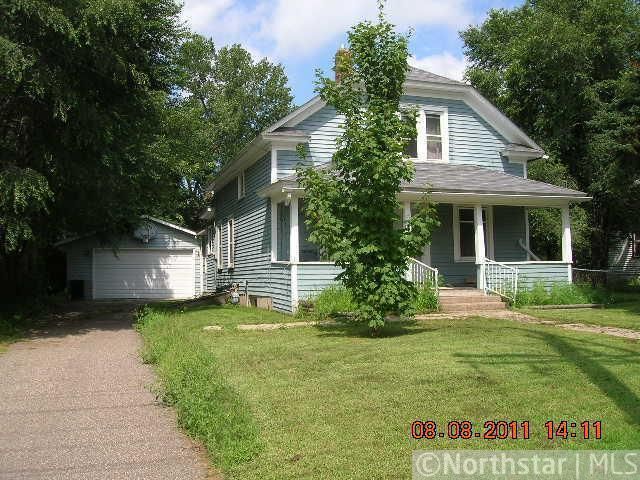 604 N 3rd St, Princeton, MN 55371