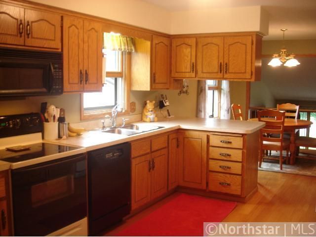 2235 Helena Ave N, Oakdale, MN 55128