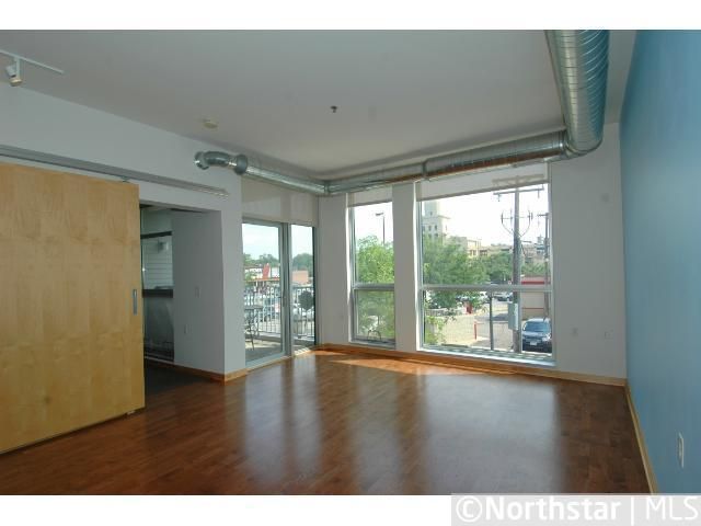 1211 Lagoon Ave #206, Minneapolis, MN 55408