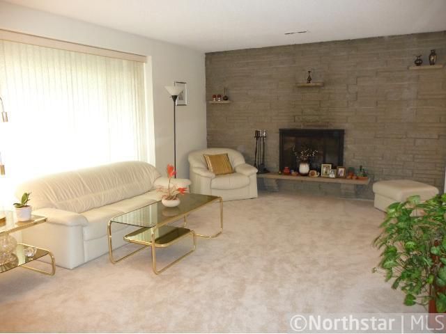 2921 Sumter Ave N, New Hope, MN 55427