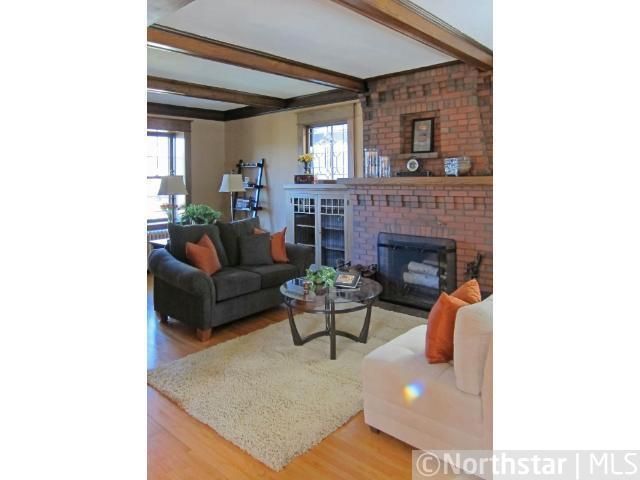 1065 Lincoln Ave, Saint Paul, MN 55105