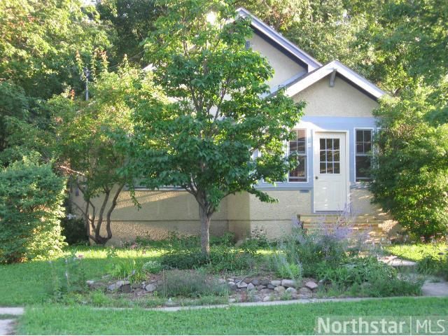 615 3rd St W, Northfield, MN 55057