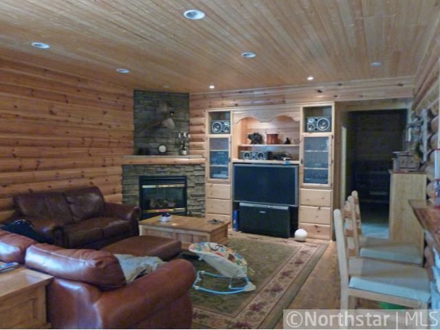 8407 Scandia Trl N, Forest Lake, MN 55025