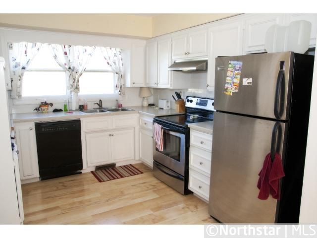 10617 Kyle Ave N, Brooklyn Park, MN 55443
