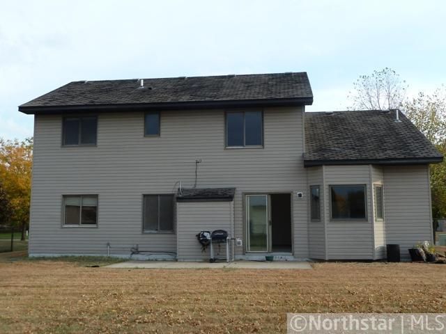 8729 Prestwick Pw N, Brooklyn Park, MN 55443