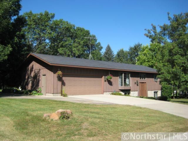 1698 Buckingham Pa, Faribault, MN 55021