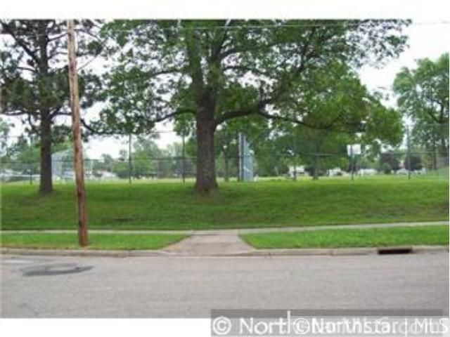 1656 6th St E, Saint Paul, MN 55106