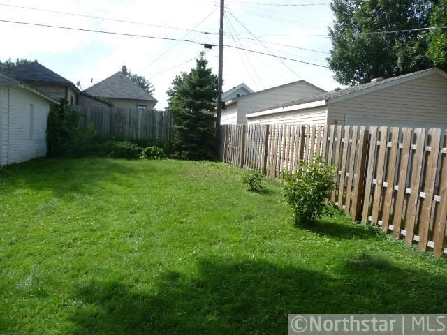 1151 Matilda St, Saint Paul, MN 55117