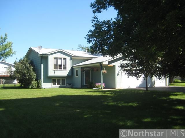 4727 106th Ave NE, Circle Pines, MN 55014