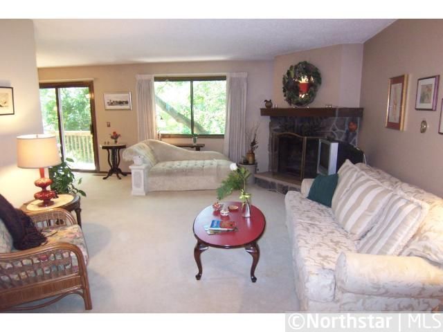 14303 Fairway Dr, Eden Prairie, MN 55344