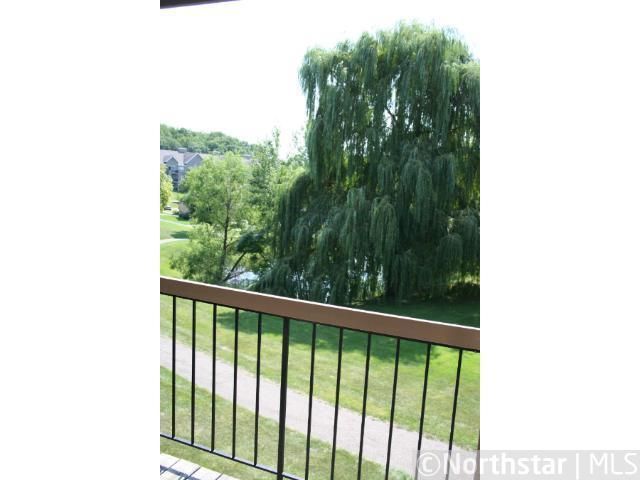 5998 Chasewood Pw #101, Eden Prairie, MN 55343