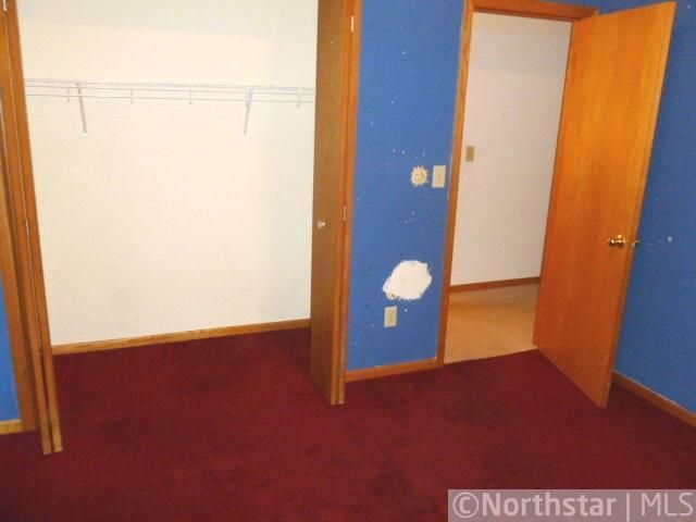 395 Wheelock Pw E, Saint Paul, MN 55101