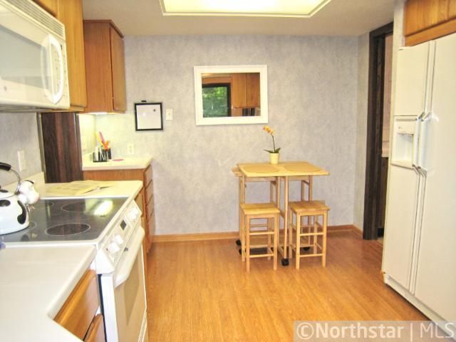 9550 Collegeview Rd #315, Bloomington, MN 55437