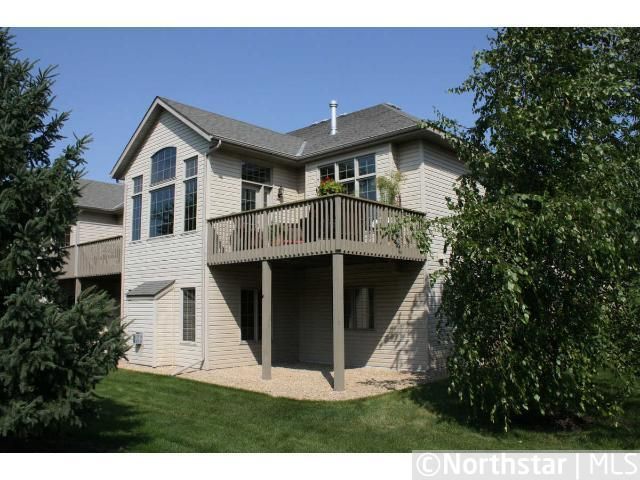 10155 Chestnut Cir N, Brooklyn Park, MN 55443