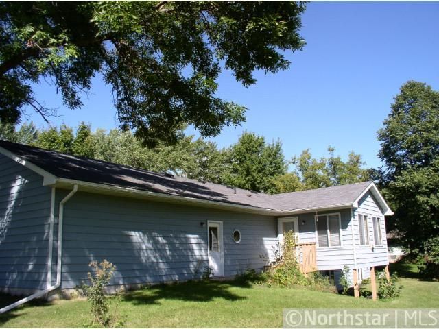 34729 Oasis Rd, Lindstrom, MN 55045
