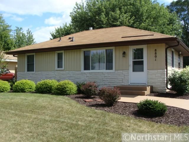 8801 Imperial Ave S, Cottage Grove, MN 55016