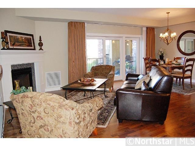 1940 Fulham St #101, Roseville, MN 55113